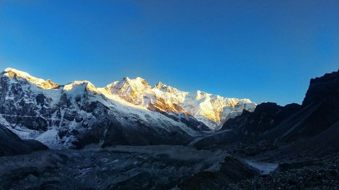 DZONGRI - GOECHALA TREK